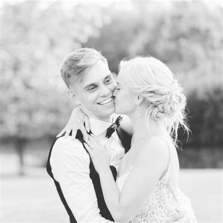 Leandro Trossard Wife: Meet Laura Hilven
