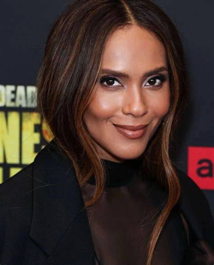 Lesley-Ann Brandt storms at her followers on Instagram for reporting a photo showing a nipple.