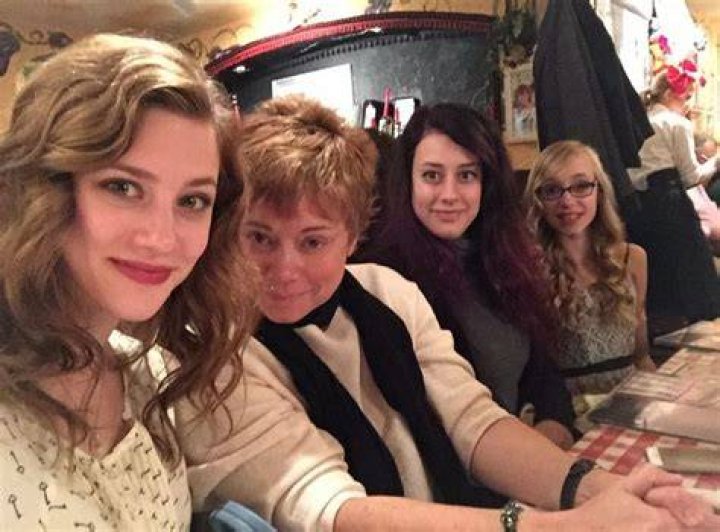 Lili Reinhart Children: Does Lili Reinhart Have Children?