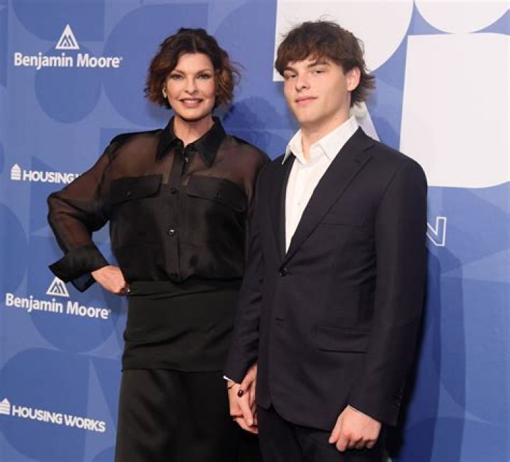 Linda Evangelista Children: Does Linda Evangelista Have Children?