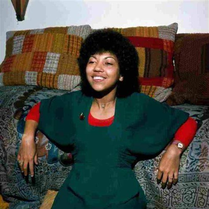Linda Lewis Net Worth: How Much Was Linda Lewis Worth?