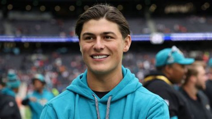 Louis Rees-Zammit Bio, Age, Height, Career, Net Worth, Family & More