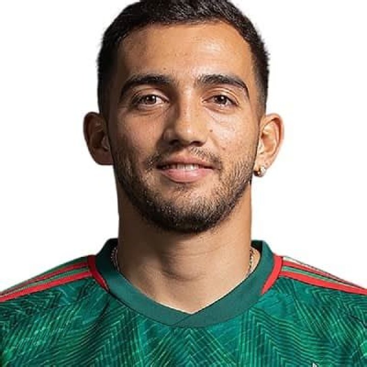 Luis Chávez Bio, Age, Wife, Parents, Children, Net Worth