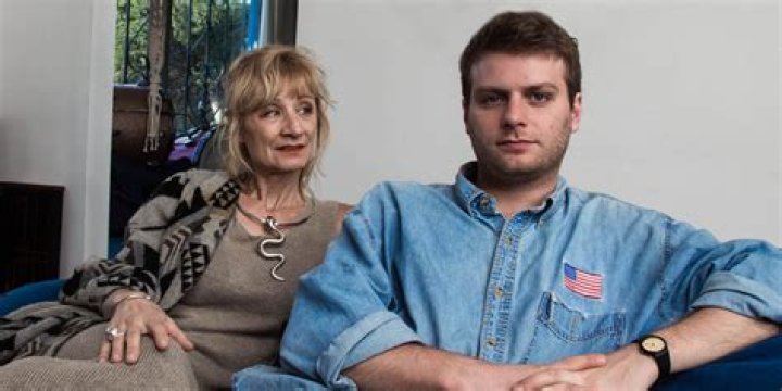 Mac DeMarco Parents: Meet Mac Smith III And Agnes DeMarco