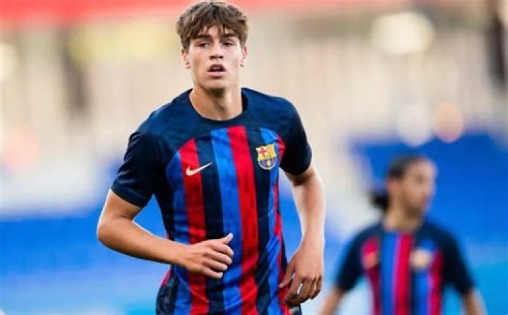 Marc Guiu Bio, Age, Height, Career, Net Worth, Family & More
