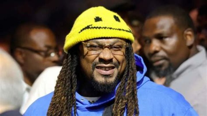 Marshawn Lynch Net Worth: How Much Is Marshawn Lynch Worth?