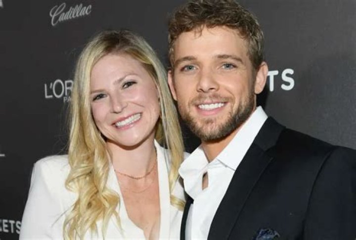 Max Thieriot Age, Height, Bio, Parents, Girlfriend, Net Worth