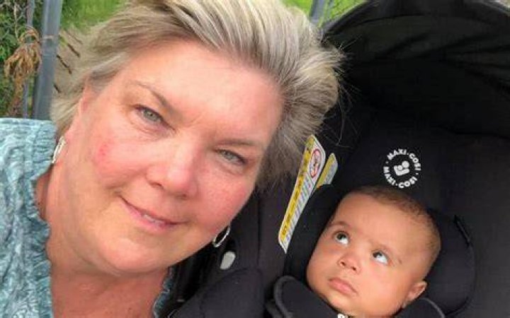 Meet Alec Baldwin's Sister Jane Sasso