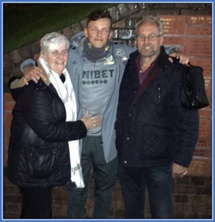 Meet Barry And Carole White