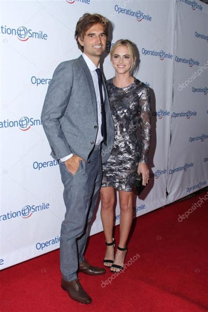 Meet Blake Anderson Hanley, Husband of Emily Wickersham