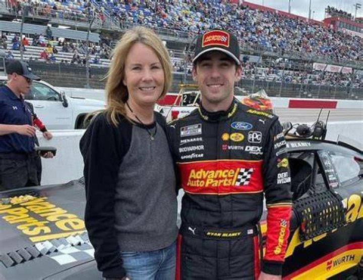 Meet Lisa Blaney, the Mother of Ryan Blaney:Biography, Net Worth & More