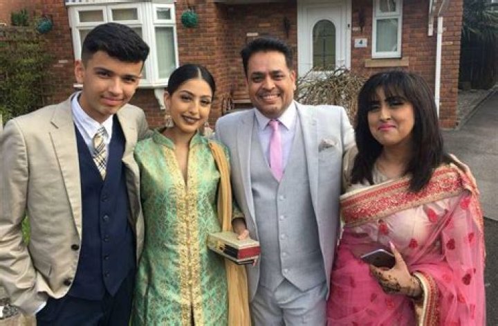 Meet Mahek Bukhari Parents: Bukhari and Ansreen Bukhari