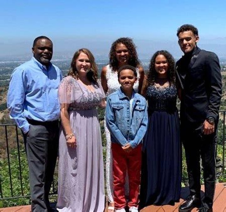 Meet Trae Young's 2 Sisters: Caitlyn And Camryn
