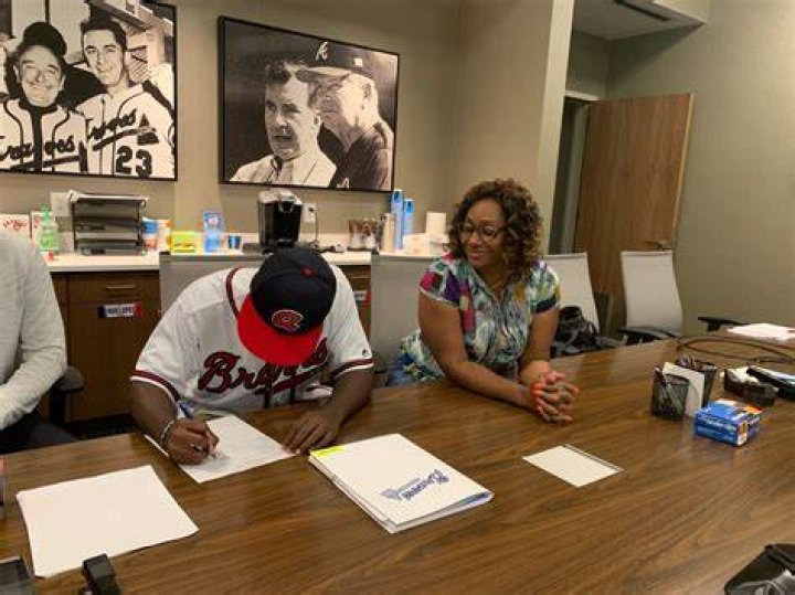 Michael Harris Parents: Meet LaTaucha And Michael Harris Sr
