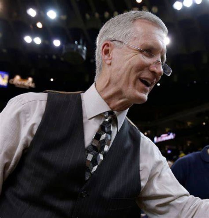 Mike Breen Age, Bio, Parents, Husband, Children, Net Worth