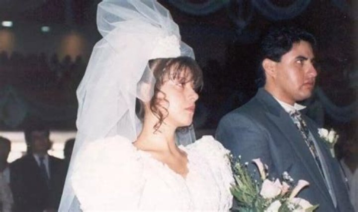 Naason Joaquin Garcia Lifestyle With Wife Alma Zamora And Net Worth