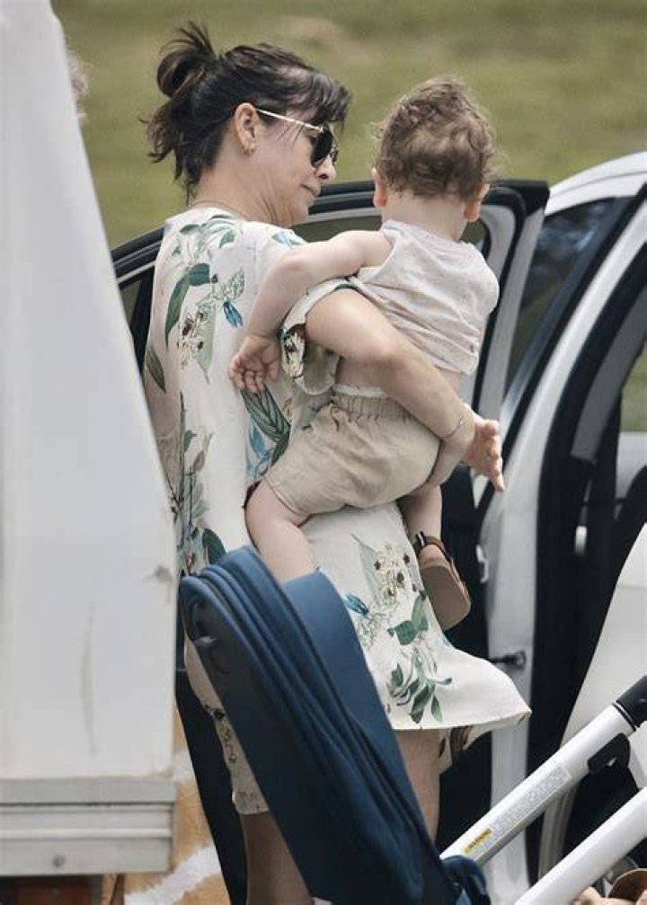 Natalie Imbruglia Son: Who Is Max Valentine Imbruglia?