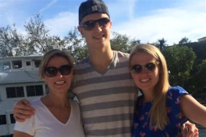 Nick Bjugstad Parents: Meet Mike and Janeen