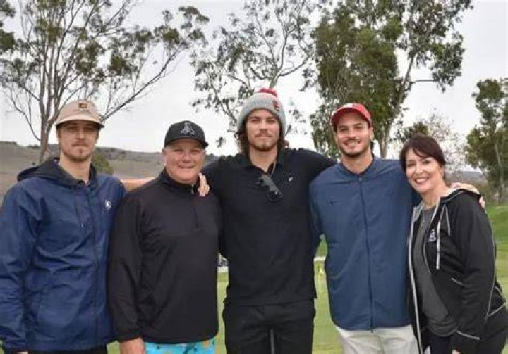 Nolan Arenado Bio, Parents, Wife, Children, Siblings, Net Worth