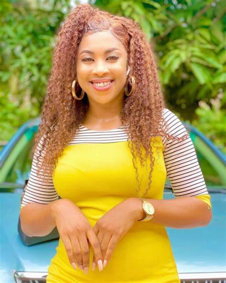Nollywood Actress, Amarachi Igidimbah Gets Engaged