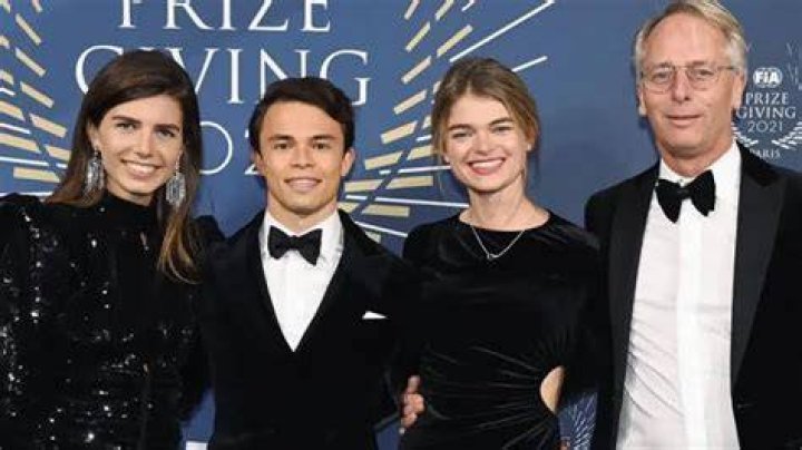 Nyck de Vries Bio, Parents, Wife, Children, Siblings, Net Worth