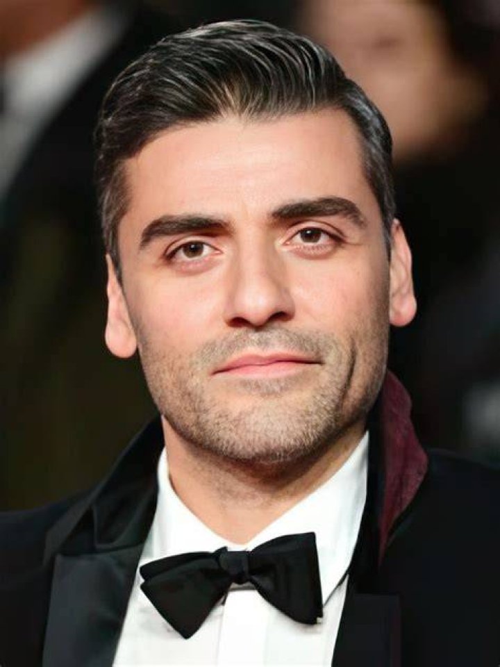 Oscar Isaac Bio, Age, Career, Net Worth, Family & More