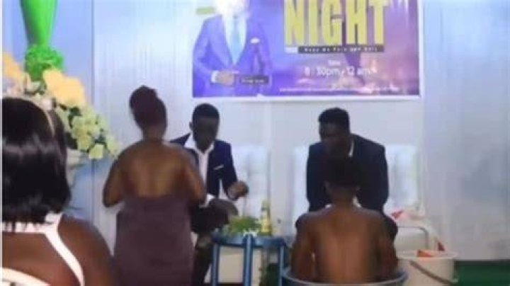 Pastor Strips Female Members In His Church, Bathe Them In Basin To Usher Them Into 2022 -[VIDEO]
