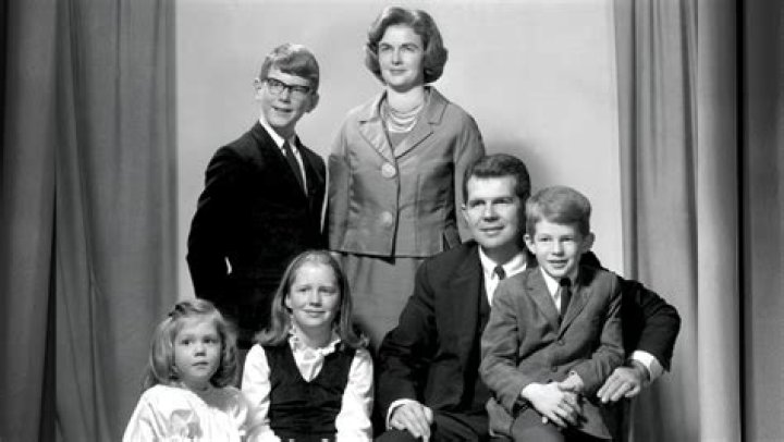 Pat Robertson’s Brother: Meet Willis Robertson Jr.