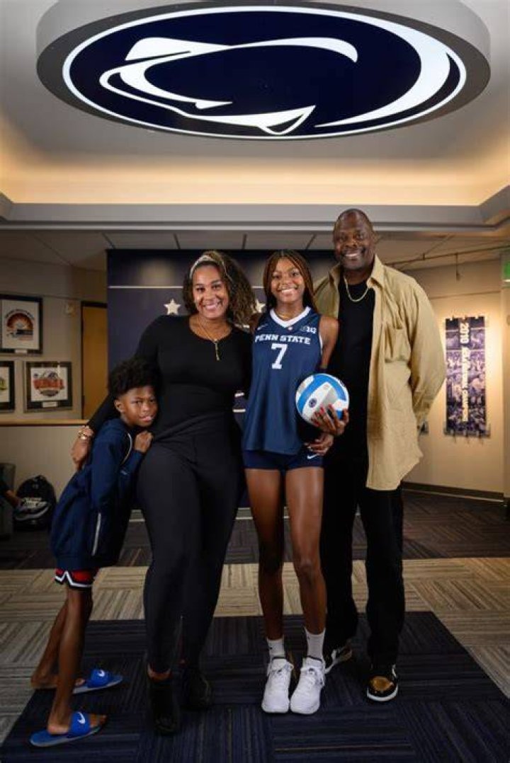 Patrick Ewing Siblings: Who Are Patrick Ewing Siblings?