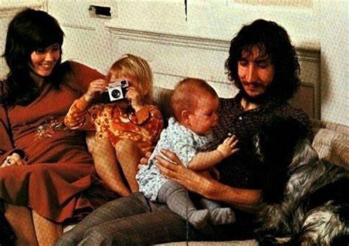 Pete Townshed Children: Meet Joseph Townshend, Emma, And Aminta