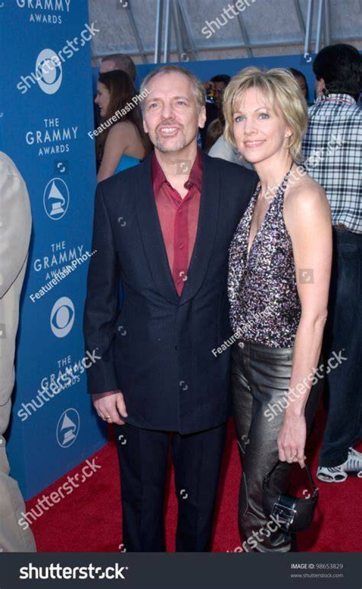 Peter Frampton Wife: Who is Peter Frampton married to?