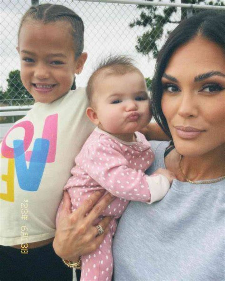 Peter Moore Siblings: Does Peter Moore have siblings?