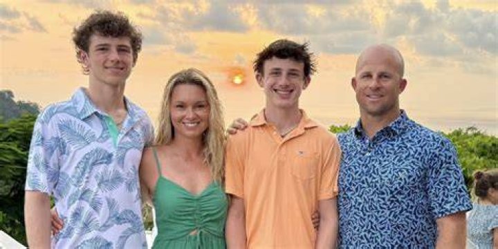 Phil Dunster Children: Does Phil Dunster Have Children?