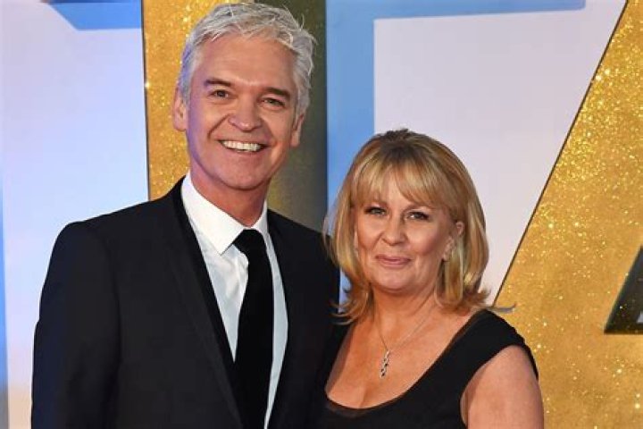 Phillip Schofield Wife: Is Phillip Schofield Married?