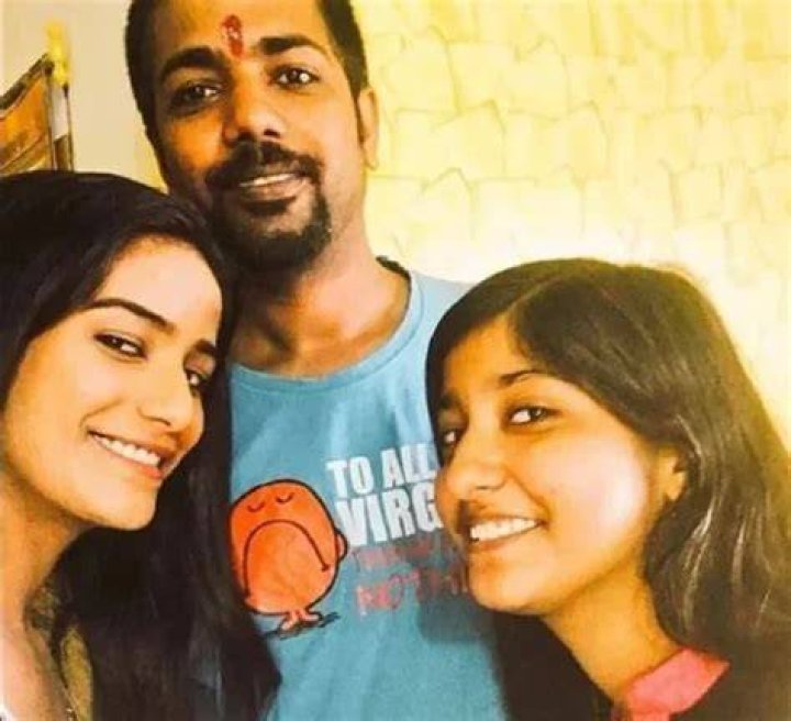 Poonam Pandey Bio, Age, Parents, Siblings, Husband, Net Worth