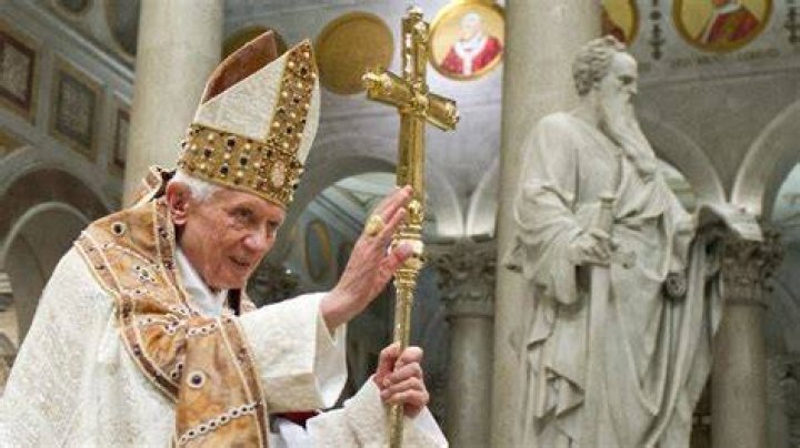 Pope Benedict XVI Cause Of Death, Age, Height, Siblings