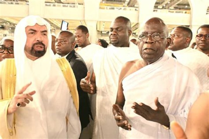 Popular America Singer Akon Visit Mecca To Perform Lesser Hajj (PHOTO)
