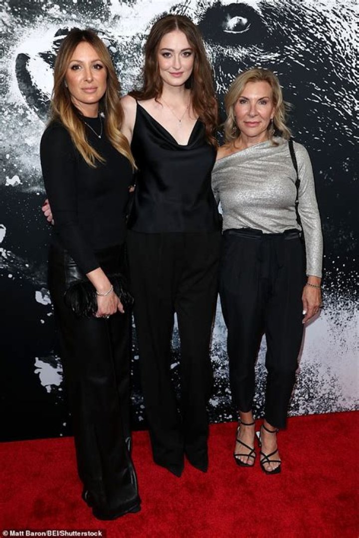 Ray Liotta Siblings: Meet Linda Liotta