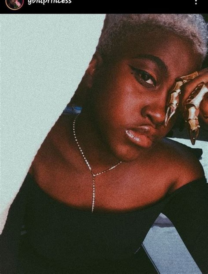 Recent Photos Of YBNL Princess, Temmie Ovwasa Has People Concerned About Her Mental Health