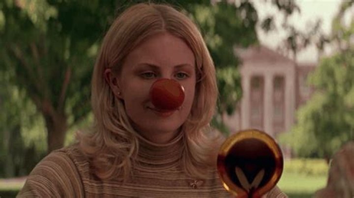 Remember Meet Monica Potter from “Patch Adams”?: Biography, Net Worth, Age, & more