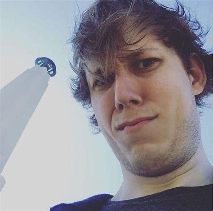 Remember psychicpebbles face (Zach Hadel)? Where is he Now