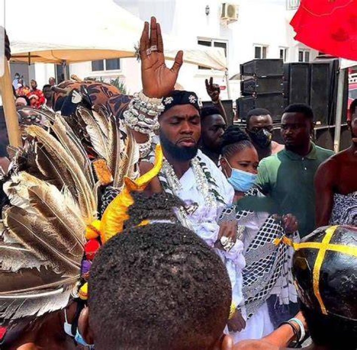 Rev. Obofour Sleeps With Women ‘By Heart’, He’s The ‘Best’ Ashawo In Ghana’- Arch Prophet