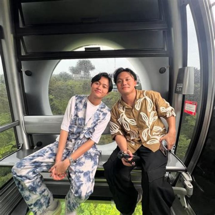 Rizky Febian Siblings: Meet His 3 Siblings