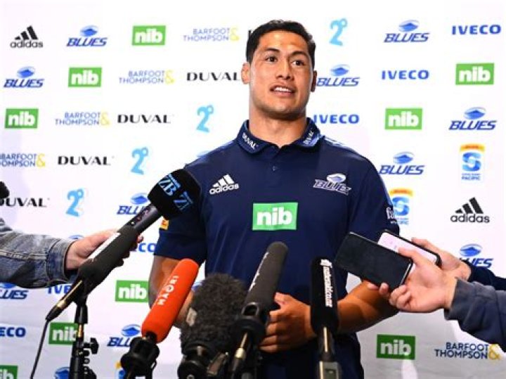 Roger Tuivasa-Sheck Bio, Age, Height, Career, Net Worth, Family & More