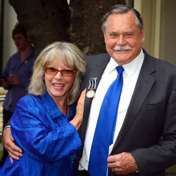 Ron Barassi Wife: Meet Cherryl Copeland