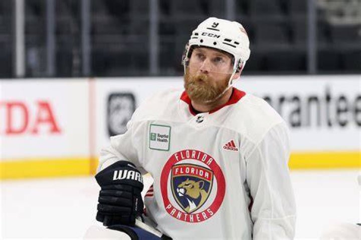 Sam Bennett Parents: Who is Sam Bennet’s father and mother?