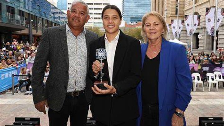 Sam Kerr’s Parents: Meet Roger Kerr And Roxanne Kerr