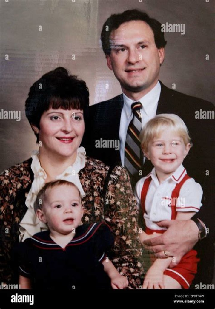 Samuel Alito Bio, Parents, Wife, Children, Siblings, Net Worth