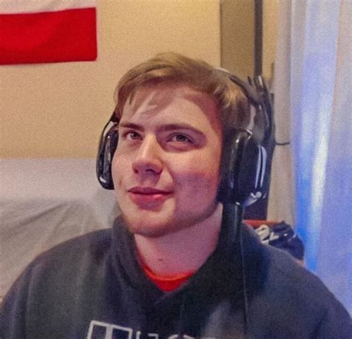 Sapnap (Youtuber) Wikipedia, Bio, Age, Height, Weight, Net Worth, Girlfriend, Facts