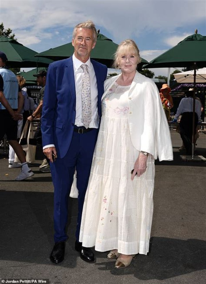 Sarah Lancashire Husband: Meet Peter Salmon